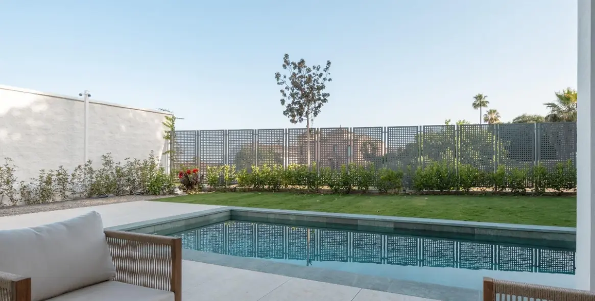 Venta de villa independiente en Estepona 15