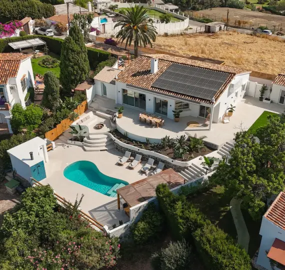 Venta de villa independiente en Guadalmina Alta