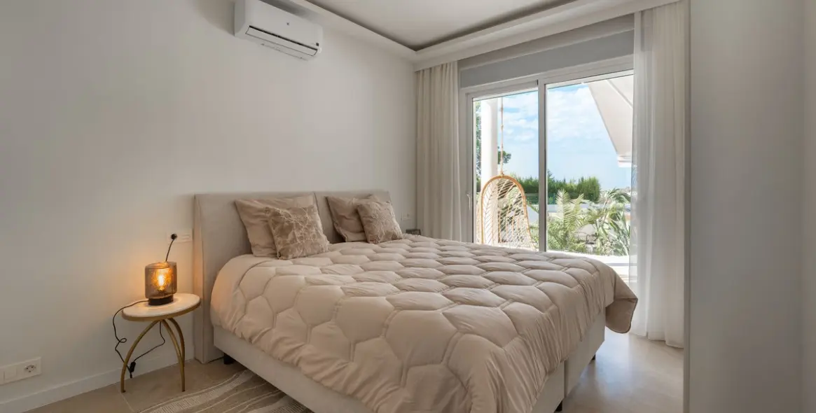 Venta de villa independiente en Guadalmina Alta 14