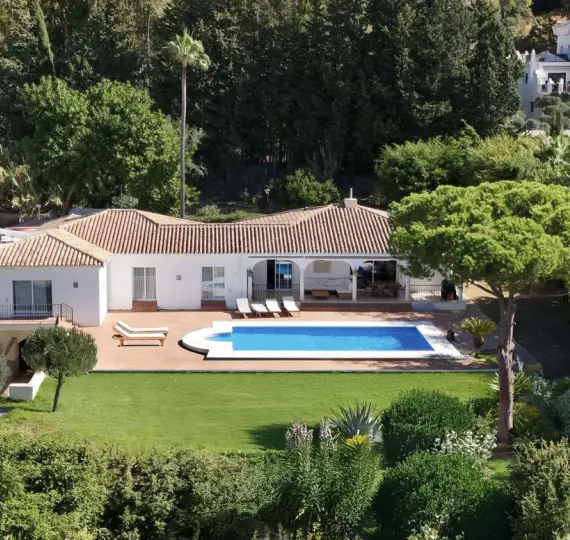 Oтдельно стоящая вилла R5210131