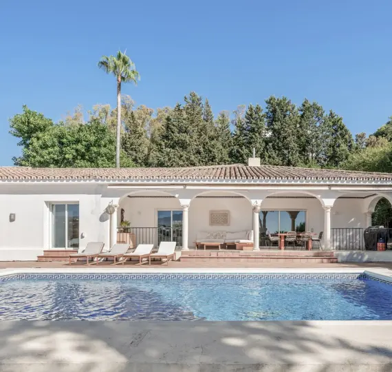 Oтдельно стоящая вилла R5210131