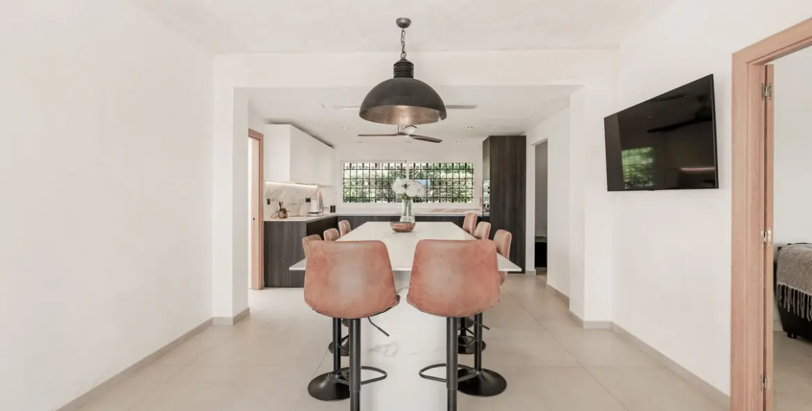 Продажа  отдельно стоящей виллы в Estepona (район El Paraiso) 13