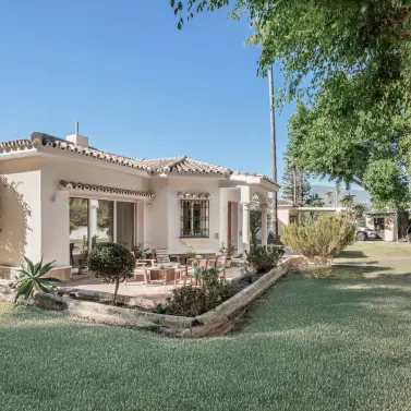 Venta de villa independiente en El Paraiso