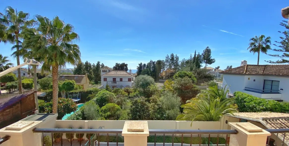 Продажа  отдельно стоящей виллы в Marbella 1