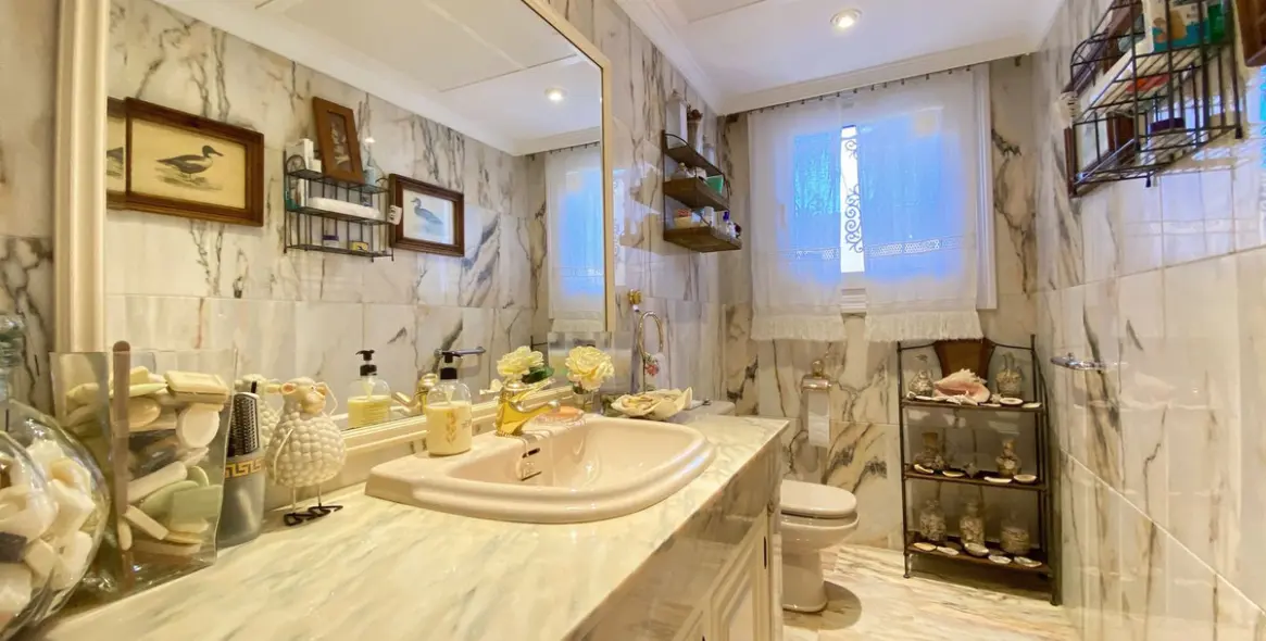 Продажа  отдельно стоящей виллы в Marbella 19