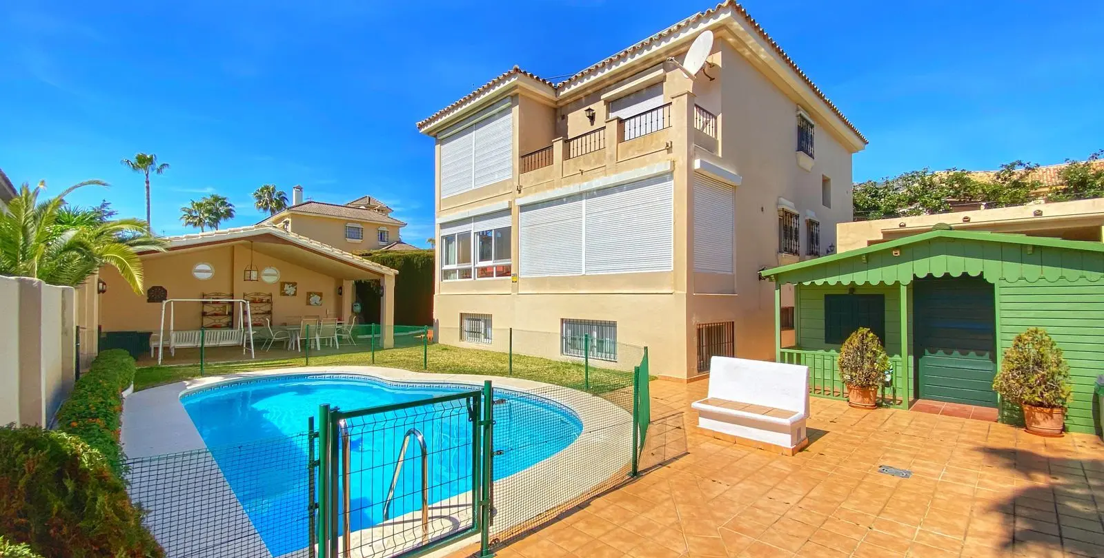 Venta de villa independiente en Marbella 1