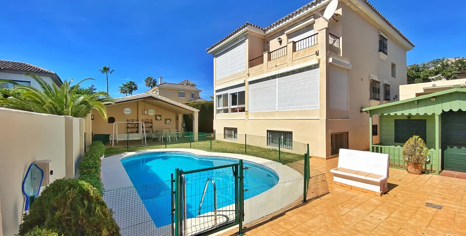 Venta de villa independiente en Marbella 2