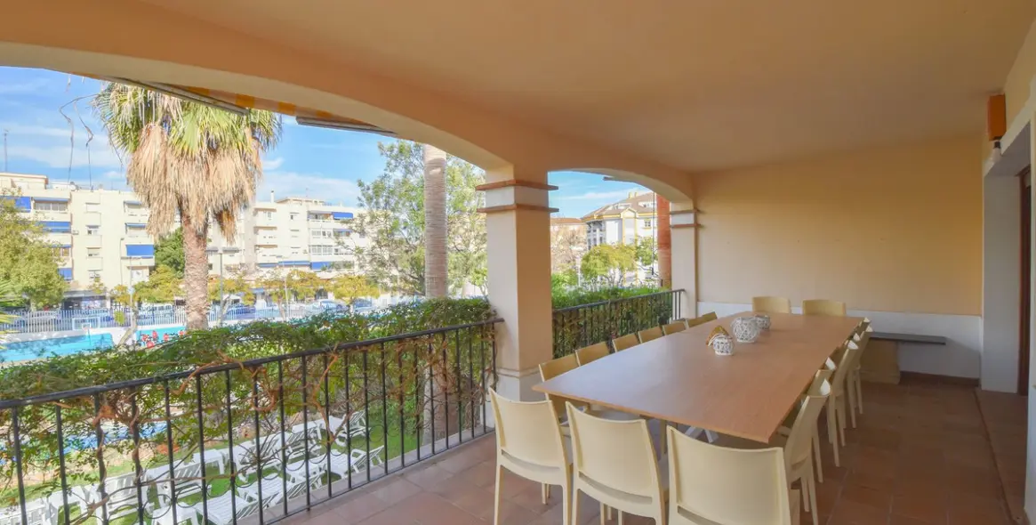 Продажа дома на две семьи в Marbella 8