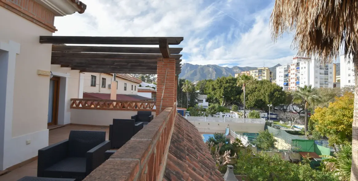 Sale of semi-detached house in Marbella 28