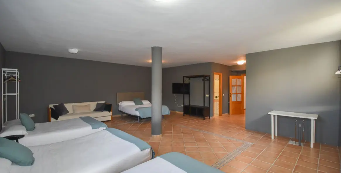 Sale of semi-detached house in Marbella 42