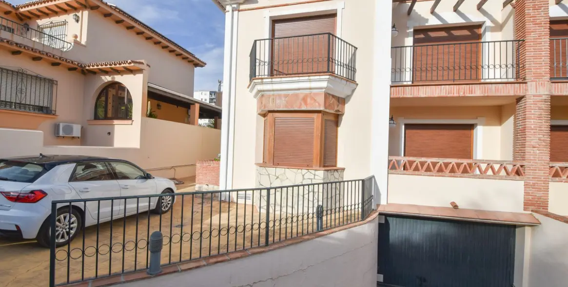 Sale of semi-detached house in Marbella 49