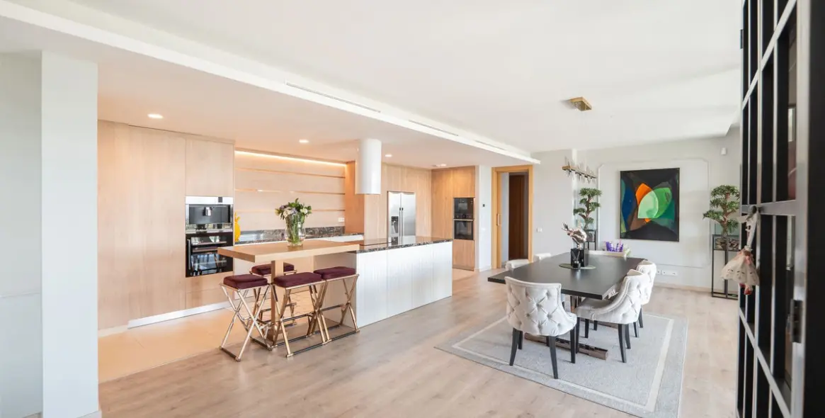 Sale of penthouse in Benahavís 19