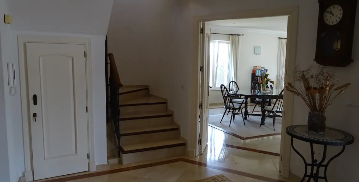 Продажа  отдельно стоящей виллы в Sotogrande Alto 10