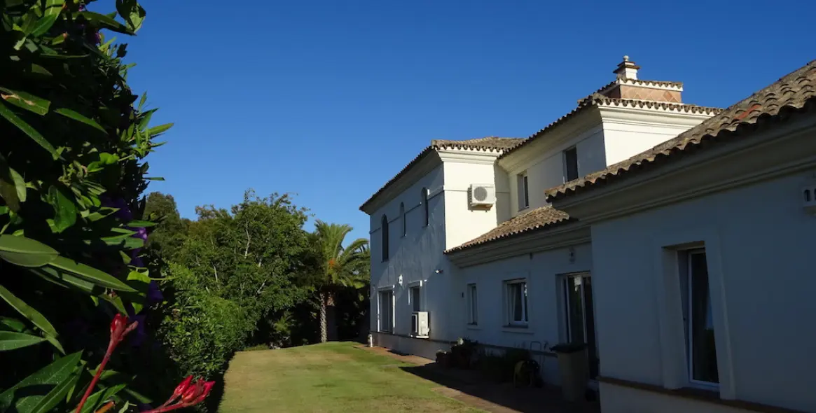 Sale of detached villa in Sotogrande Alto 3
