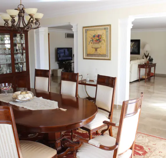 Продажа  отдельно стоящей виллы в Artola