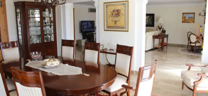 Продажа  отдельно стоящей виллы в Artola 1