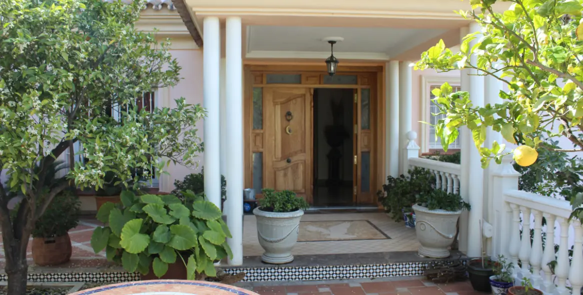 Продажа  отдельно стоящей виллы в Artola 29