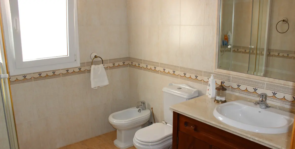 Продажа  отдельно стоящей виллы в Artola 39