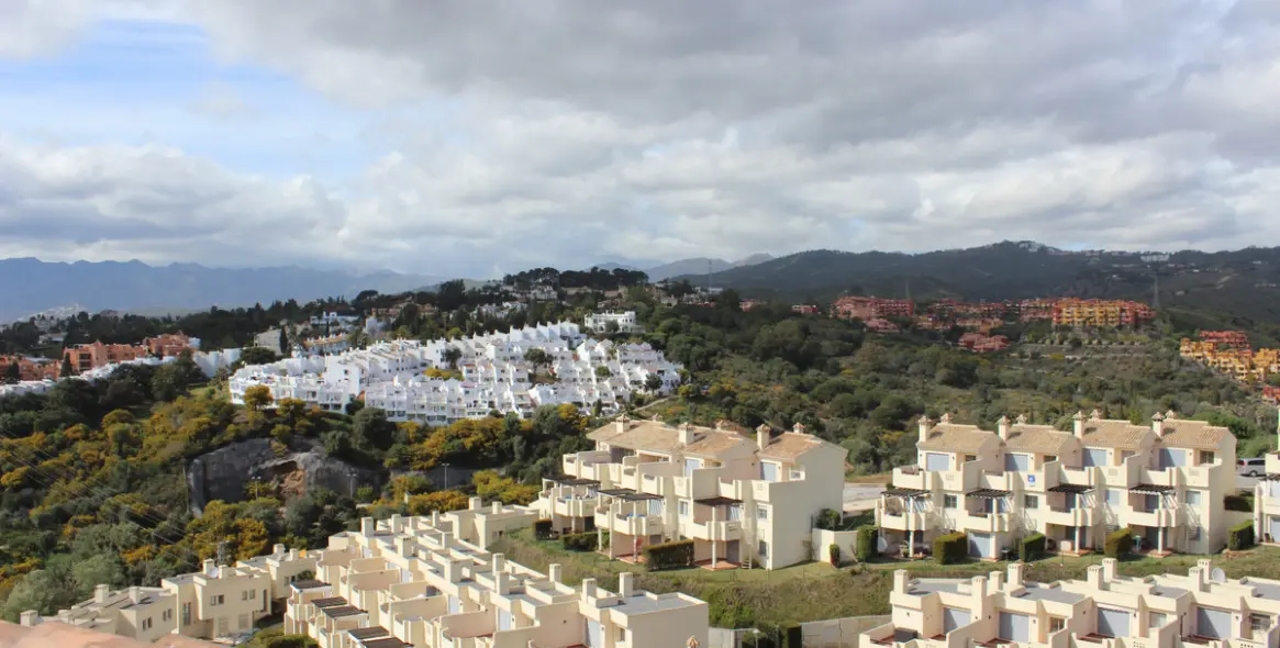 Продажа  отдельно стоящей виллы в Artola 40