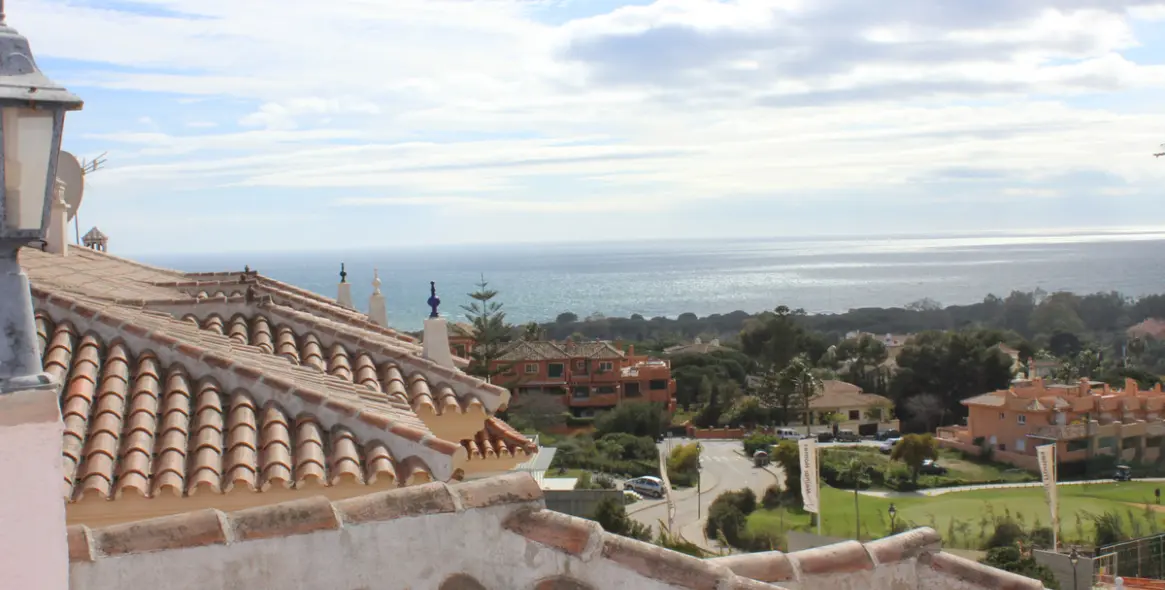 Продажа  отдельно стоящей виллы в Artola 42