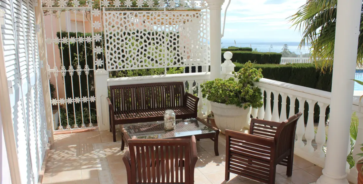 Продажа  отдельно стоящей виллы в Artola 50