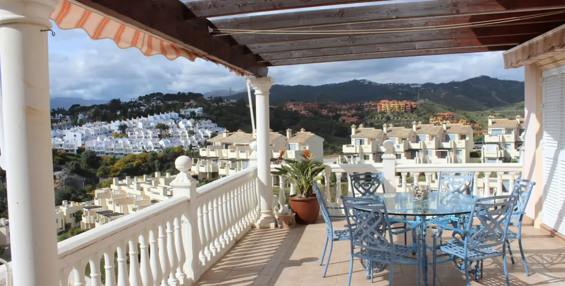 Продажа  отдельно стоящей виллы в Artola 51