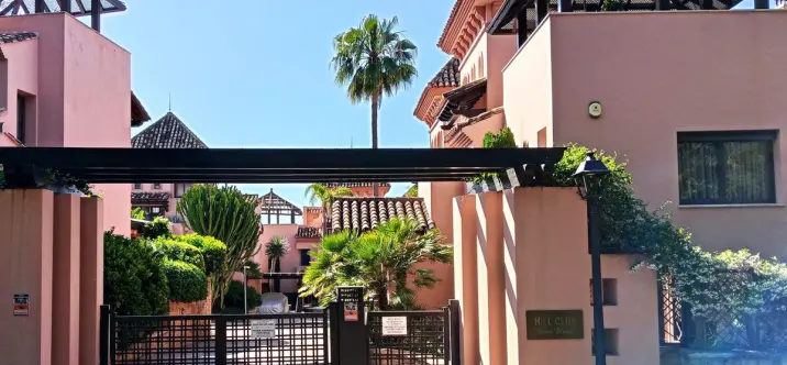 Townhouse R5040688 3