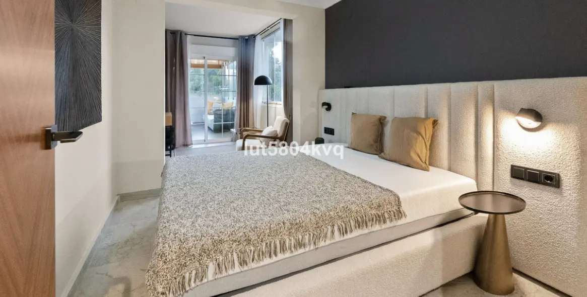 Sale of ground floor apartment in The Golden Mile 14