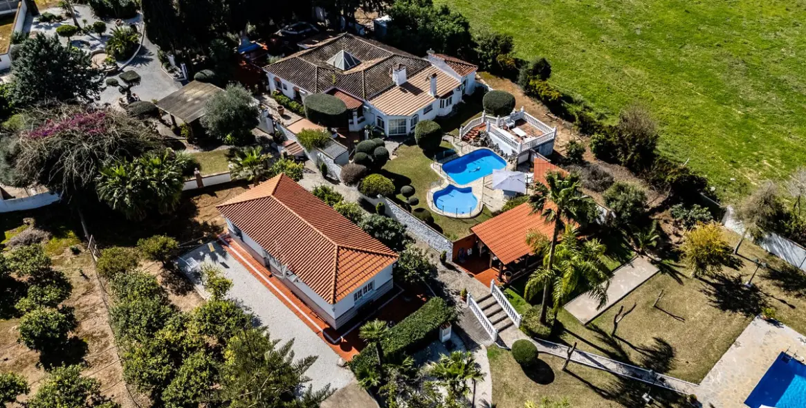 Продажа  отдельно стоящей виллы в Alhaurín de la Torre 9