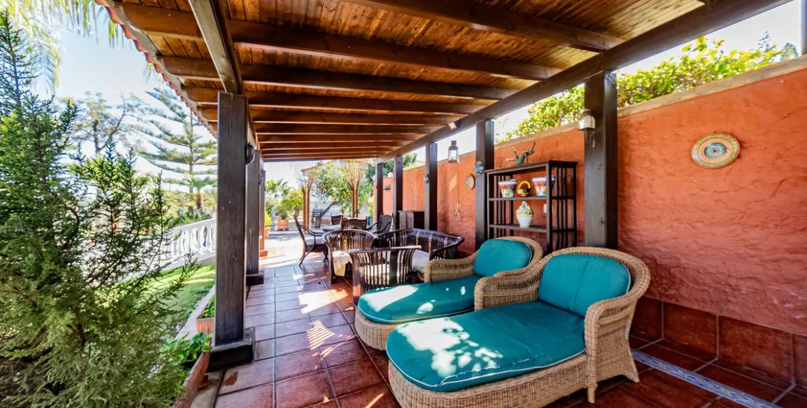 Продажа  отдельно стоящей виллы в Alhaurín de la Torre 17