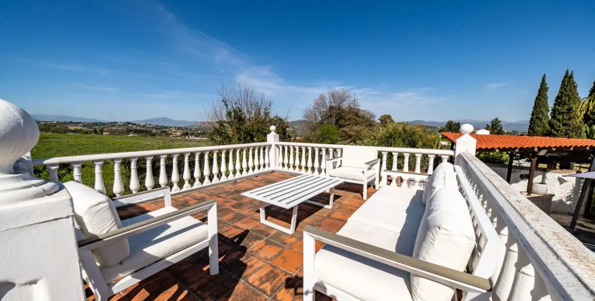 Продажа  отдельно стоящей виллы в Alhaurín de la Torre 18