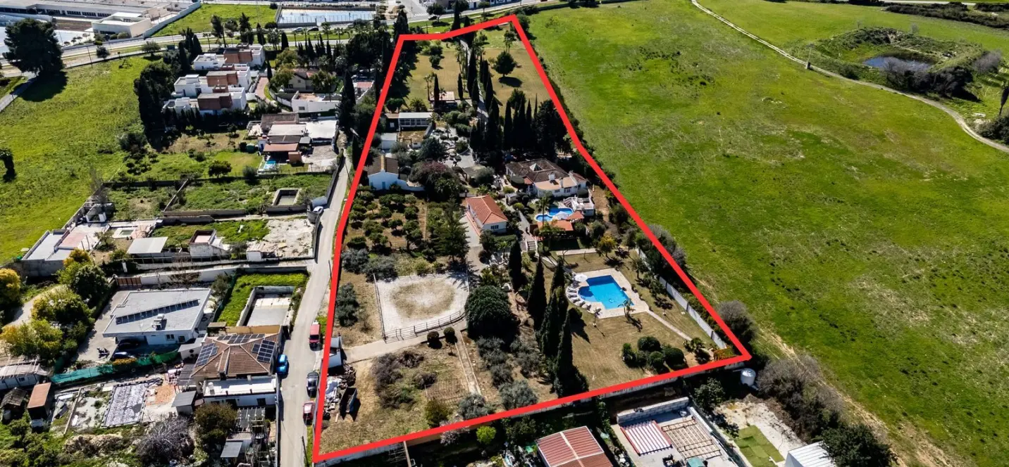 Sale of detached villa in Alhaurín de la Torre 0