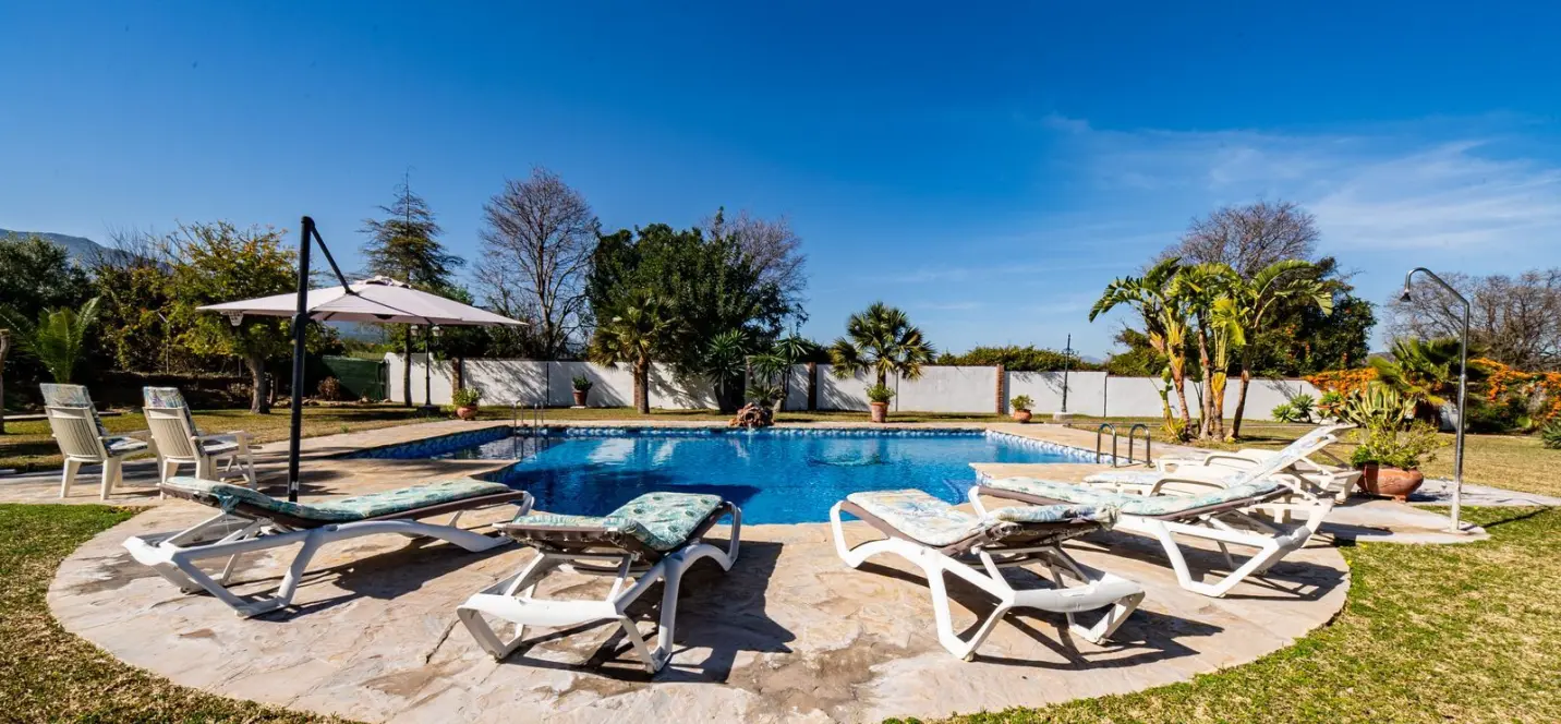 Sale of detached villa in Alhaurín de la Torre 1