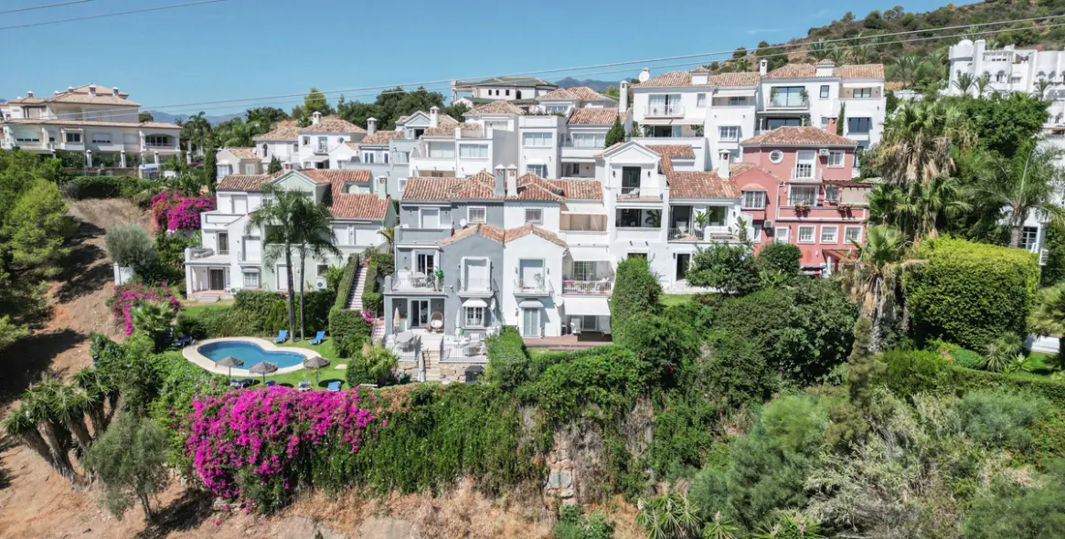 Sale of townhouse in Marbella (district The Golden Mile) 4