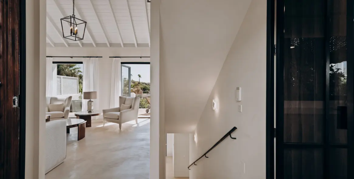 Sale of townhouse in The Golden Mile 15