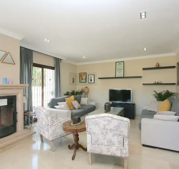 Sale of detached villa in Sierrezuela