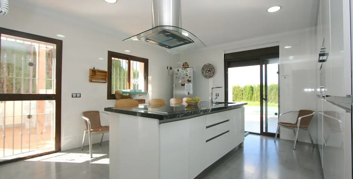 Sale of detached villa in Sierrezuela 5