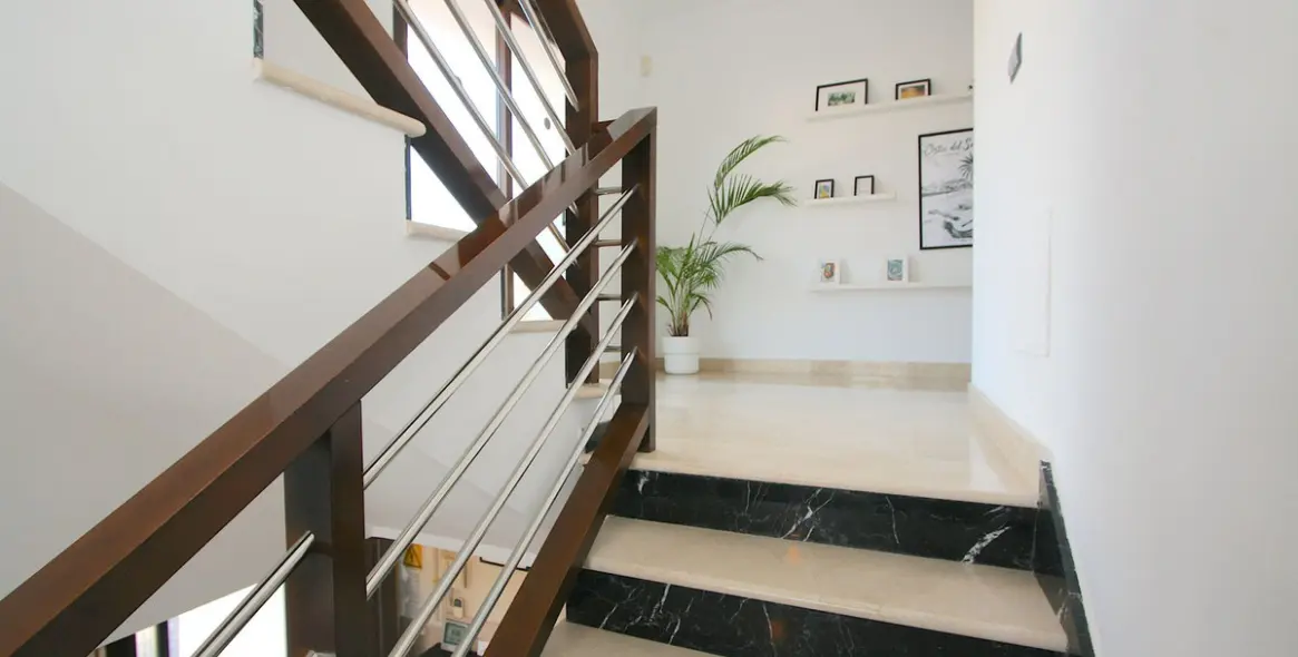 Sale of detached villa in Sierrezuela 14