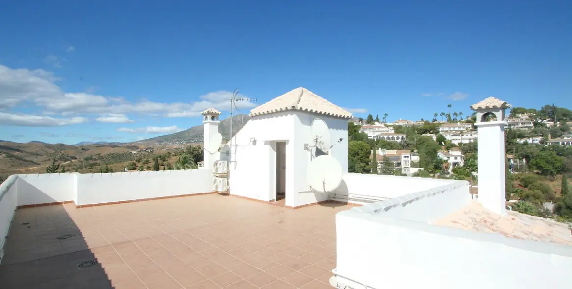 Venta de villa independiente en Sierrezuela 27