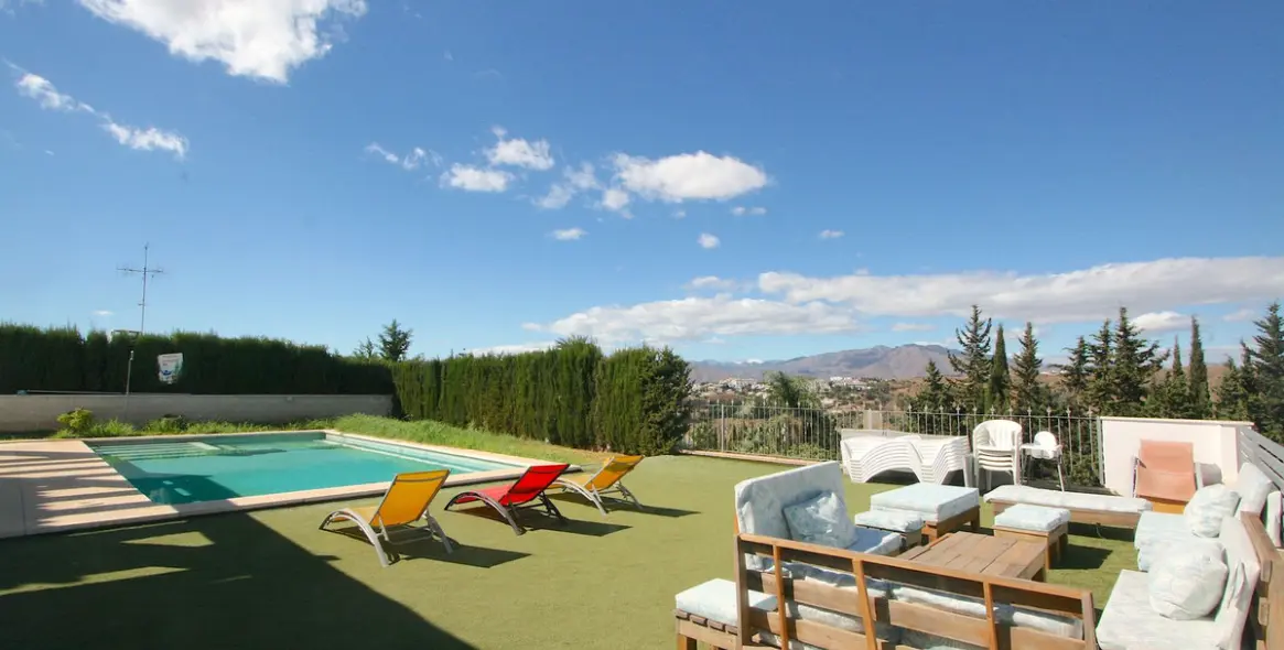 Venta de villa independiente en Sierrezuela 38