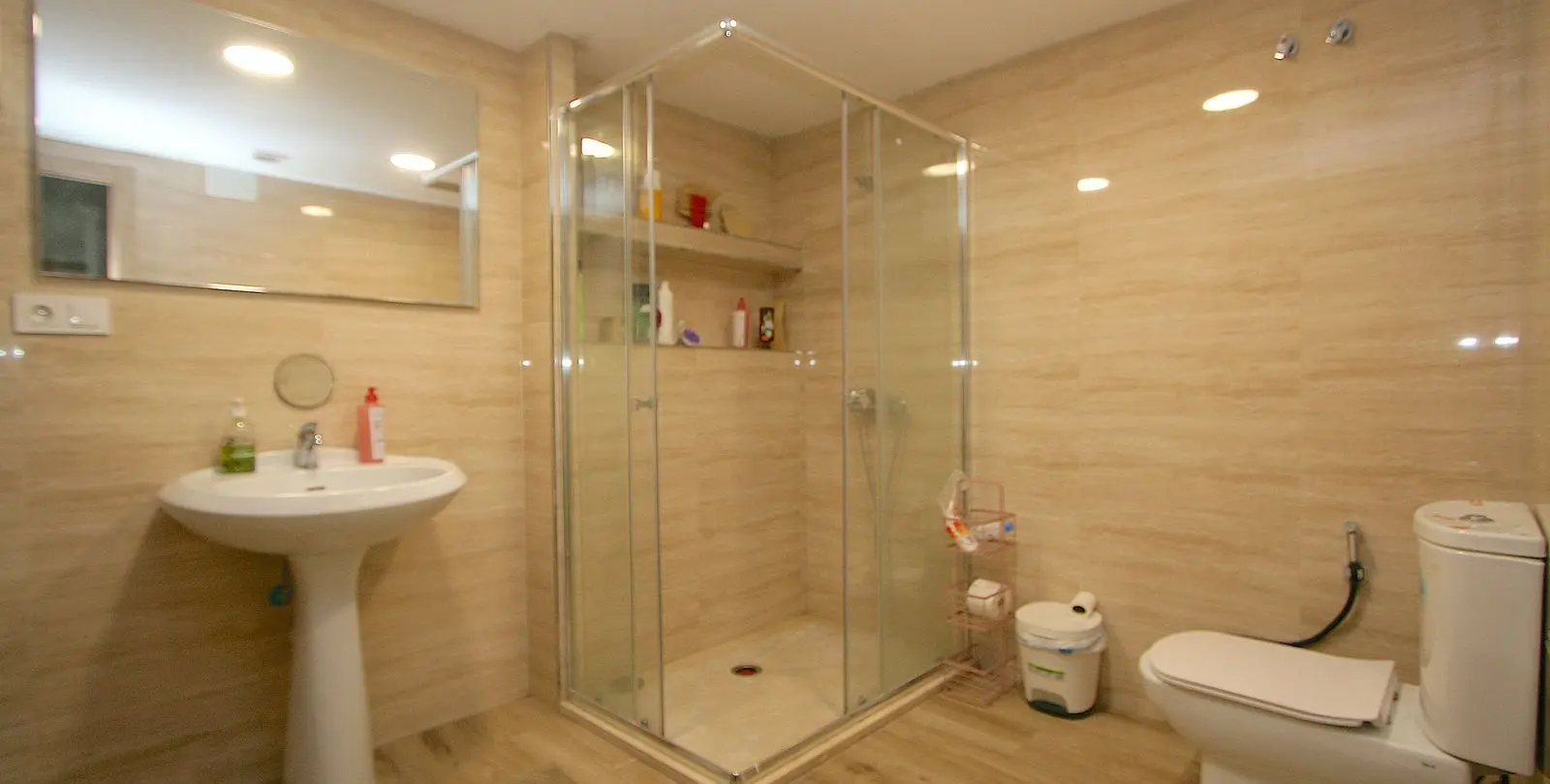 Продажа  отдельно стоящей виллы в Sierrezuela 43