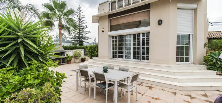 Venta de villa independiente en San Pedro de Alcántara 1