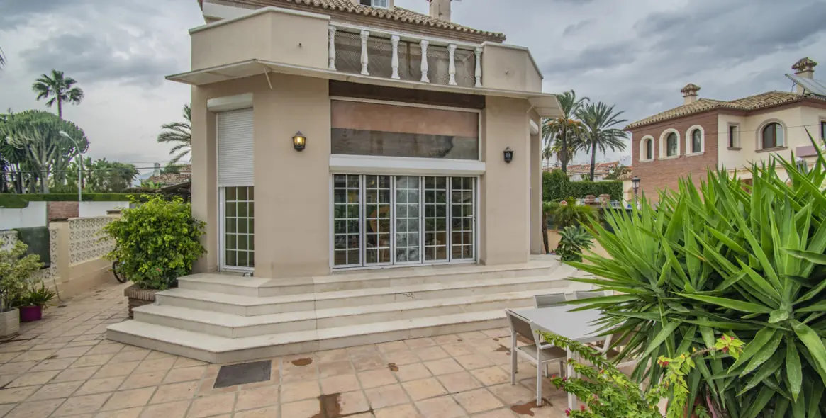 Продажа  отдельно стоящей виллы в San Pedro de Alcántara 7