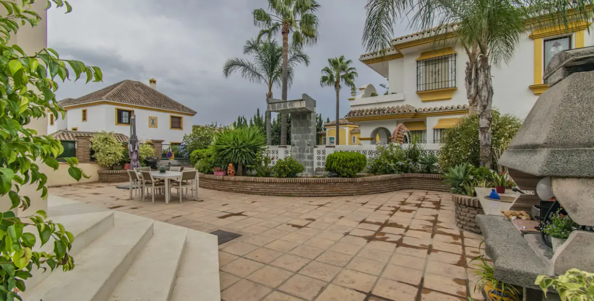 Продажа  отдельно стоящей виллы в San Pedro de Alcántara 20