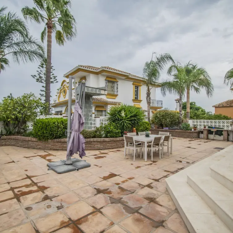 Venta de villa independiente en San Pedro de Alcántara