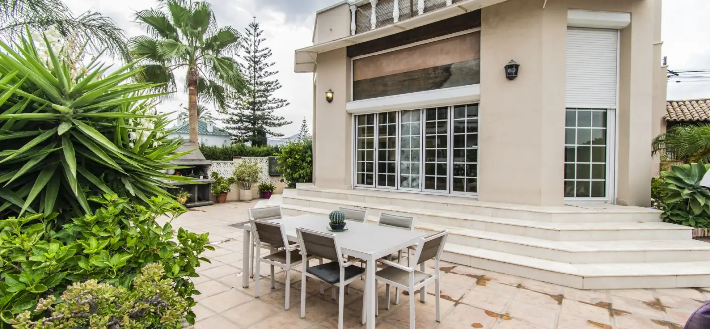 Venta de villa independiente en San Pedro de Alcántara 1