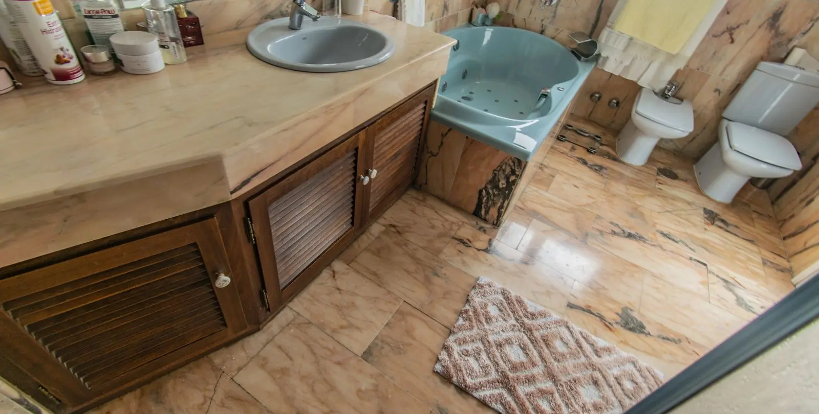 Sale of detached villa in San Pedro de Alcántara 18