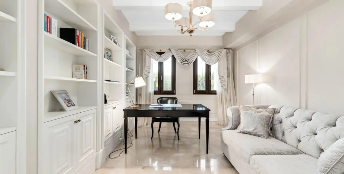 Продажа  отдельно стоящей виллы в Benahavís (район Benahavís) 7