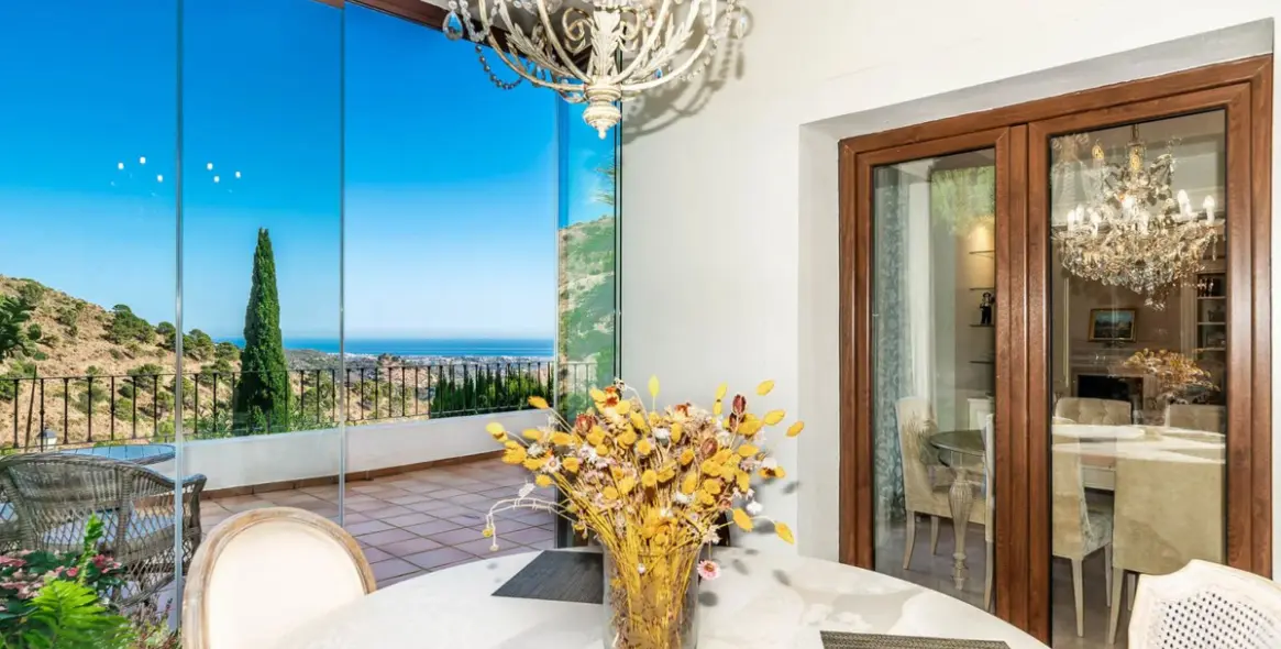 Продажа  отдельно стоящей виллы в Benahavís (район Benahavís) 16