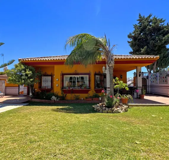 Продажа  отдельно стоящей виллы в Reserva de Marbella